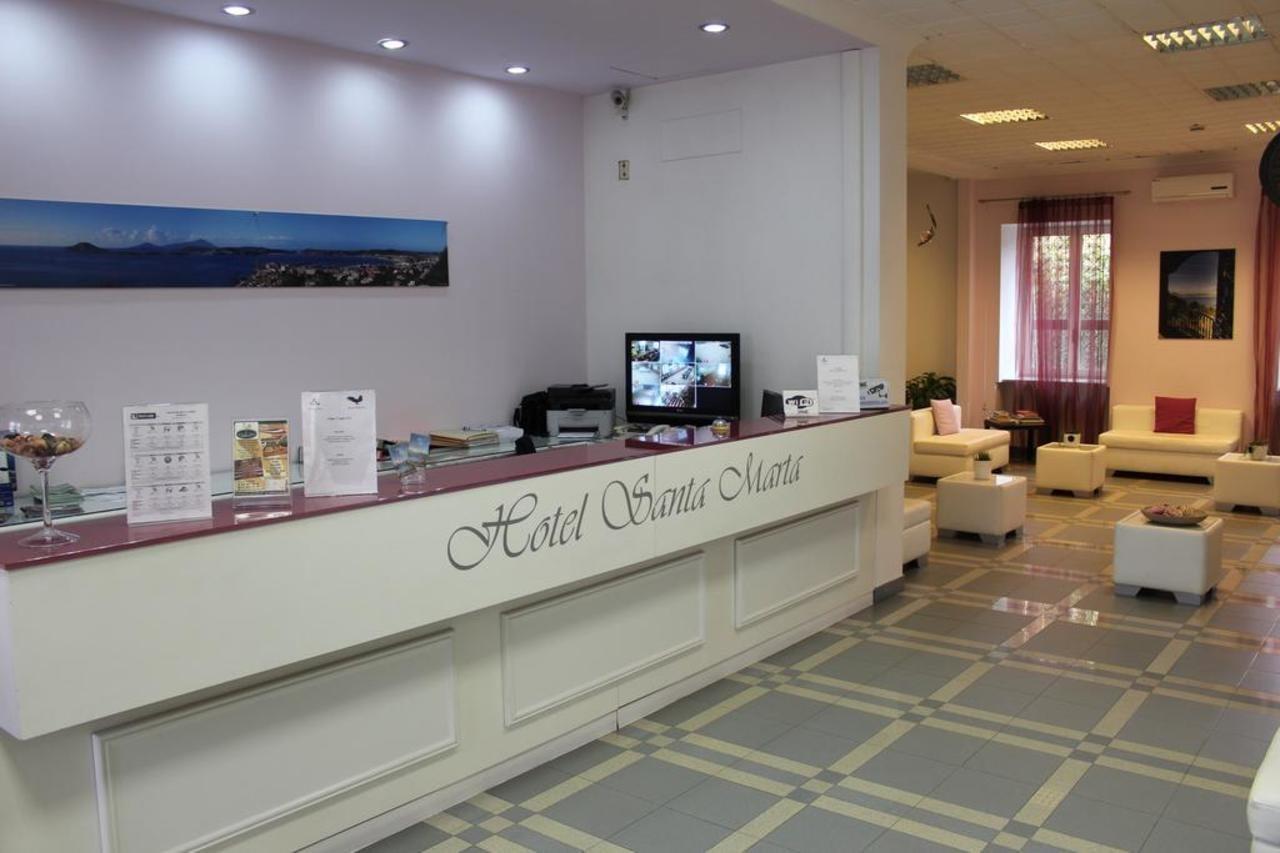 Hotel Santa Marta ปอซซุออลี ภายนอก รูปภาพ