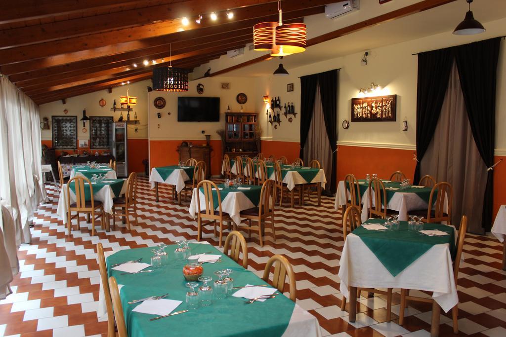 Hotel Santa Marta ปอซซุออลี ภายนอก รูปภาพ