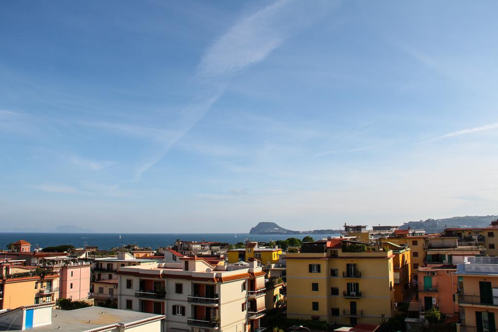 Hotel Santa Marta ปอซซุออลี ภายนอก รูปภาพ
