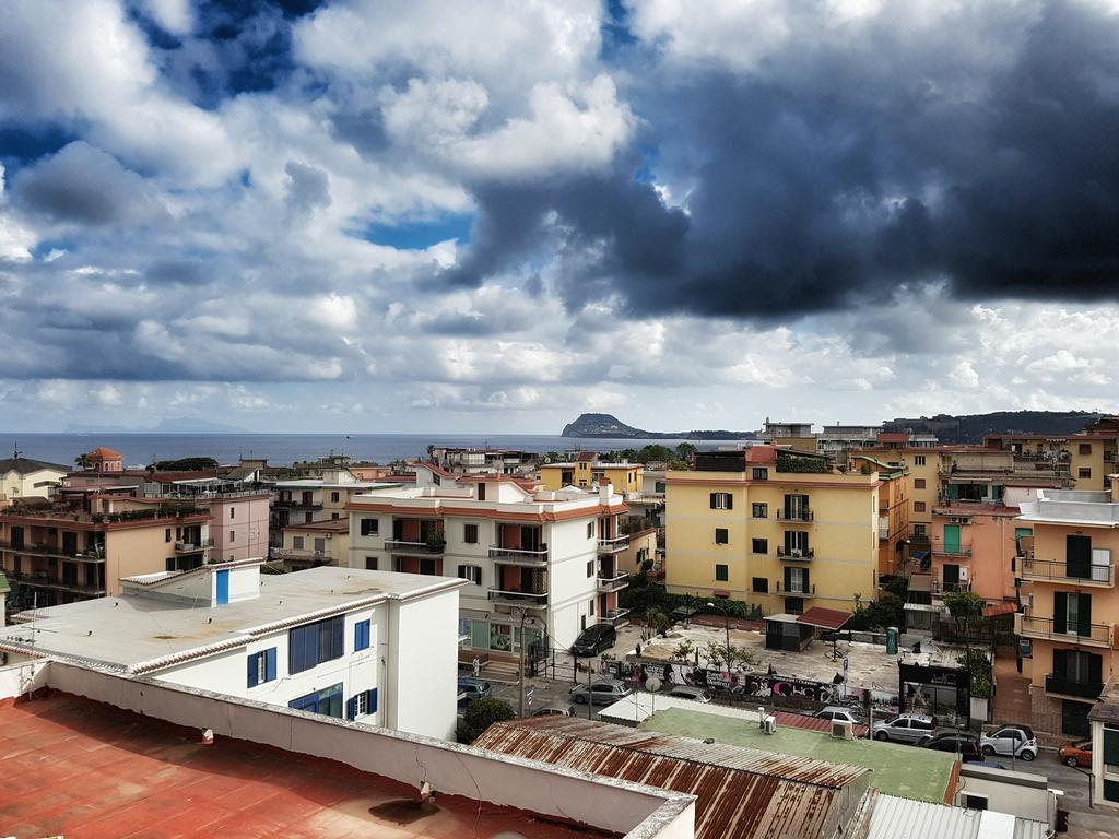 Hotel Santa Marta ปอซซุออลี ภายนอก รูปภาพ