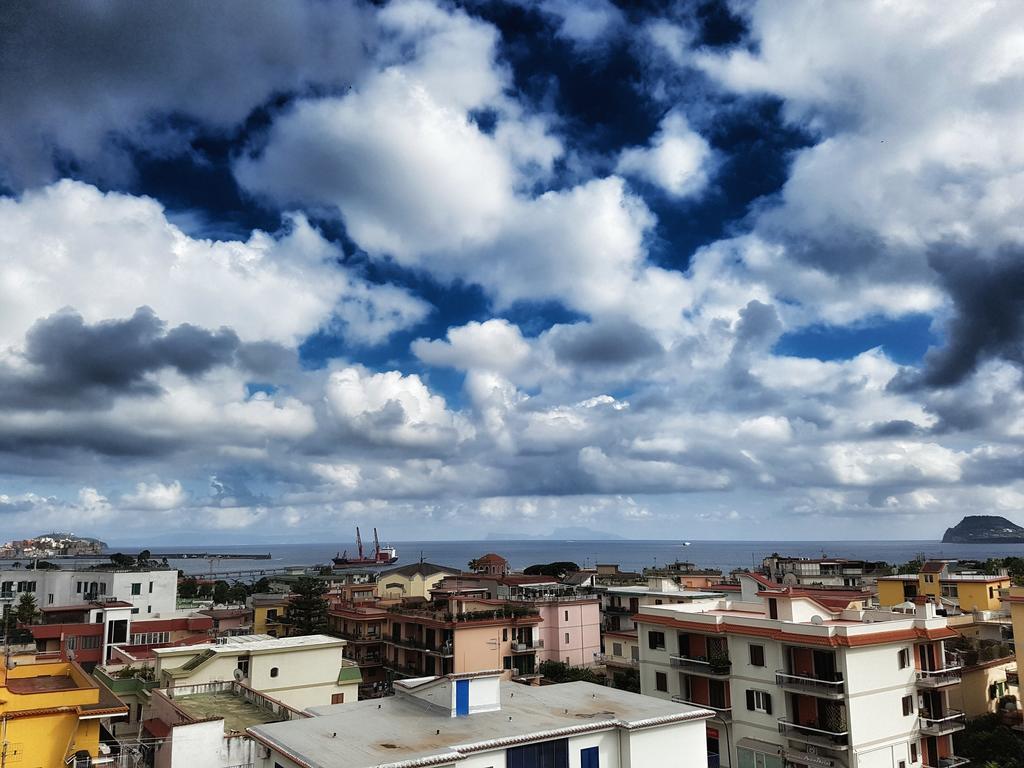Hotel Santa Marta ปอซซุออลี ภายนอก รูปภาพ
