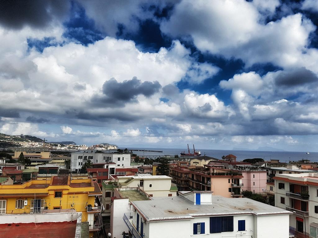 Hotel Santa Marta ปอซซุออลี ภายนอก รูปภาพ