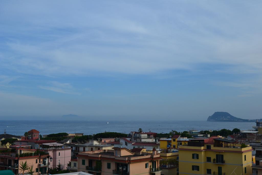 Hotel Santa Marta ปอซซุออลี ภายนอก รูปภาพ